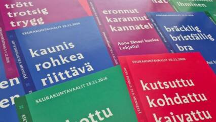 Värikäs seurakuntavaalien mainos.