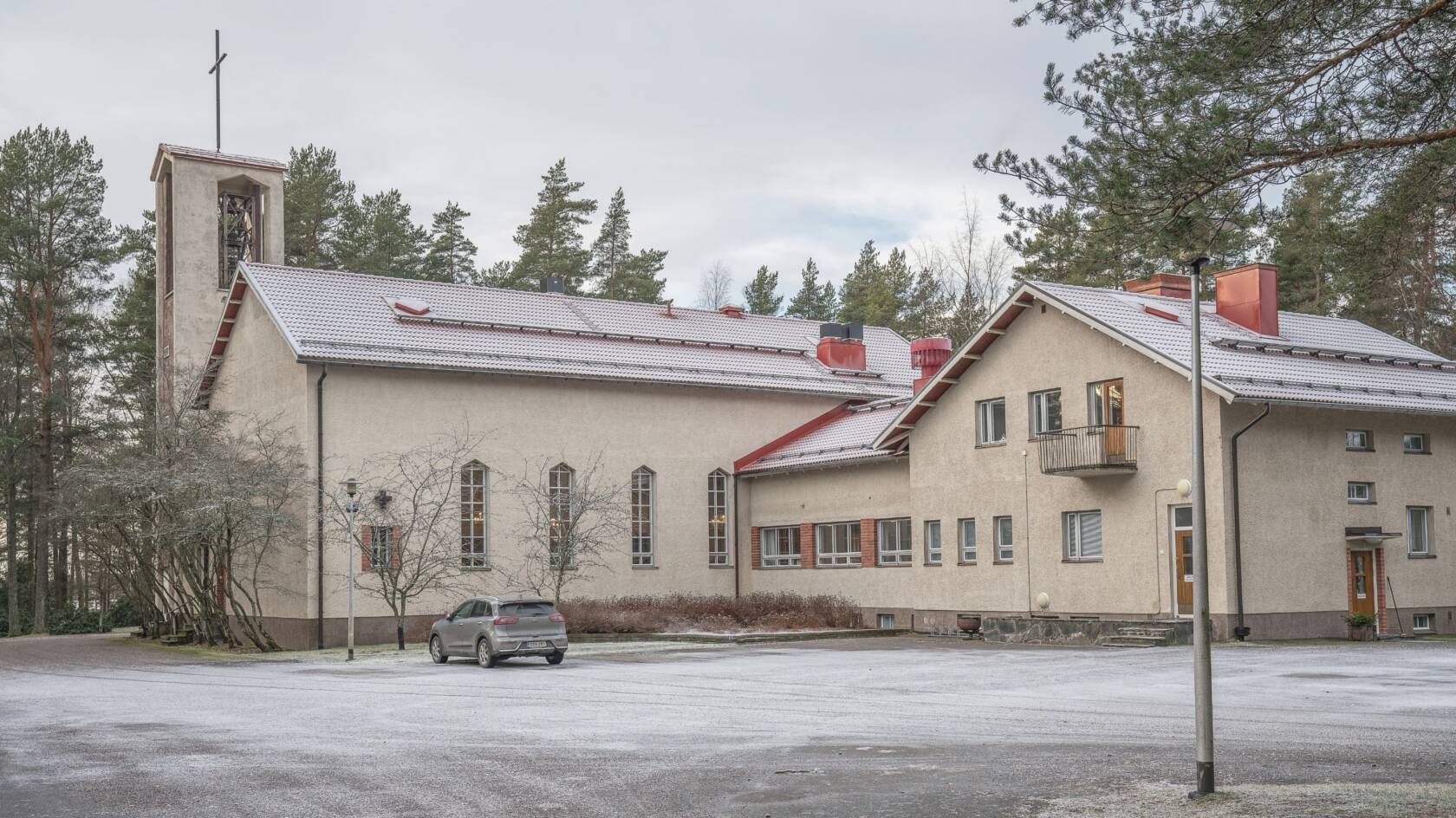 Virkkalan kirkko talvella.