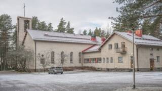 Virkkalan kirkko talvella.